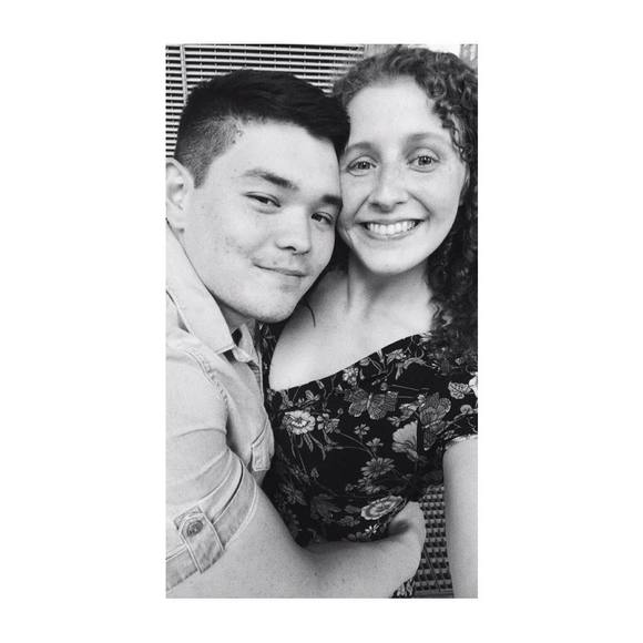 Meet your Posher, Allison - Picture 1 of 1